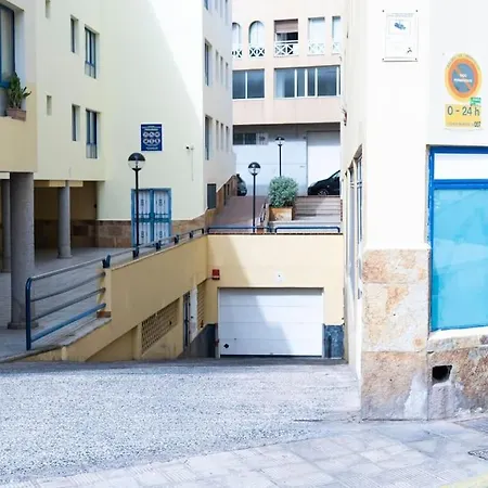 Apartamento Centrale Wifi, Netflix & Parcheggio *